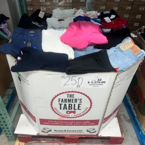 CW Clothing #42 | 250pcs | Liquidation Wholesale Pallet